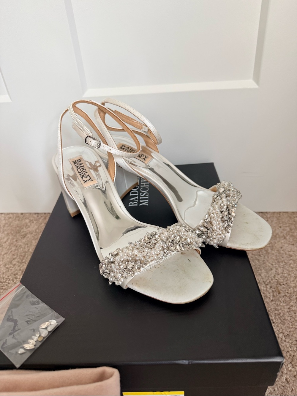 EUC Badgley Mischa Clara Satin Heels 7.5 - Picture 7 of 10